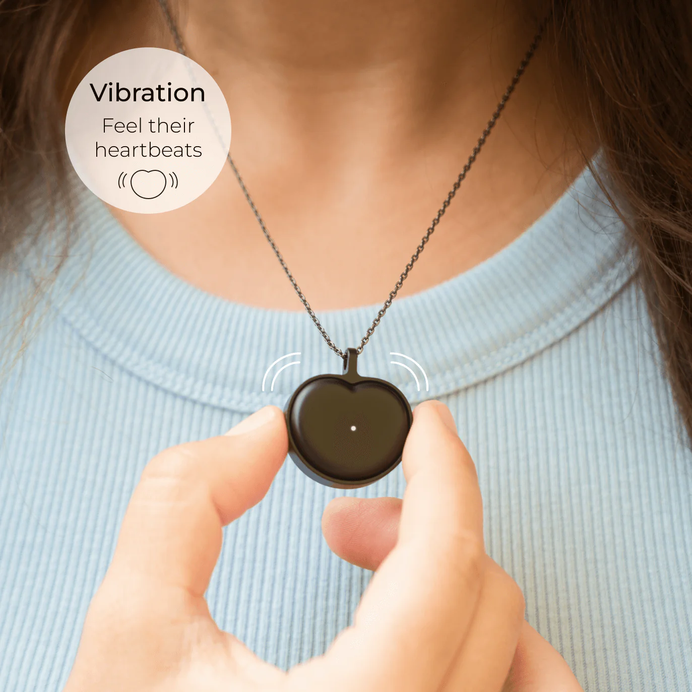 Bond Heart Necklace - Image 3